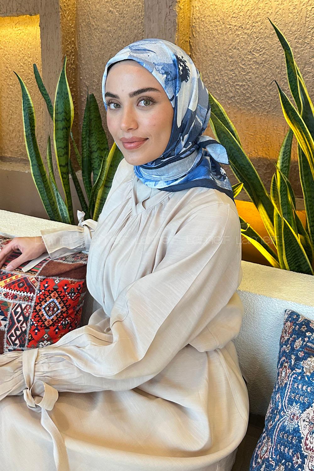 Lamelif Çiçek Desen Bambu Eşarp Lacivert