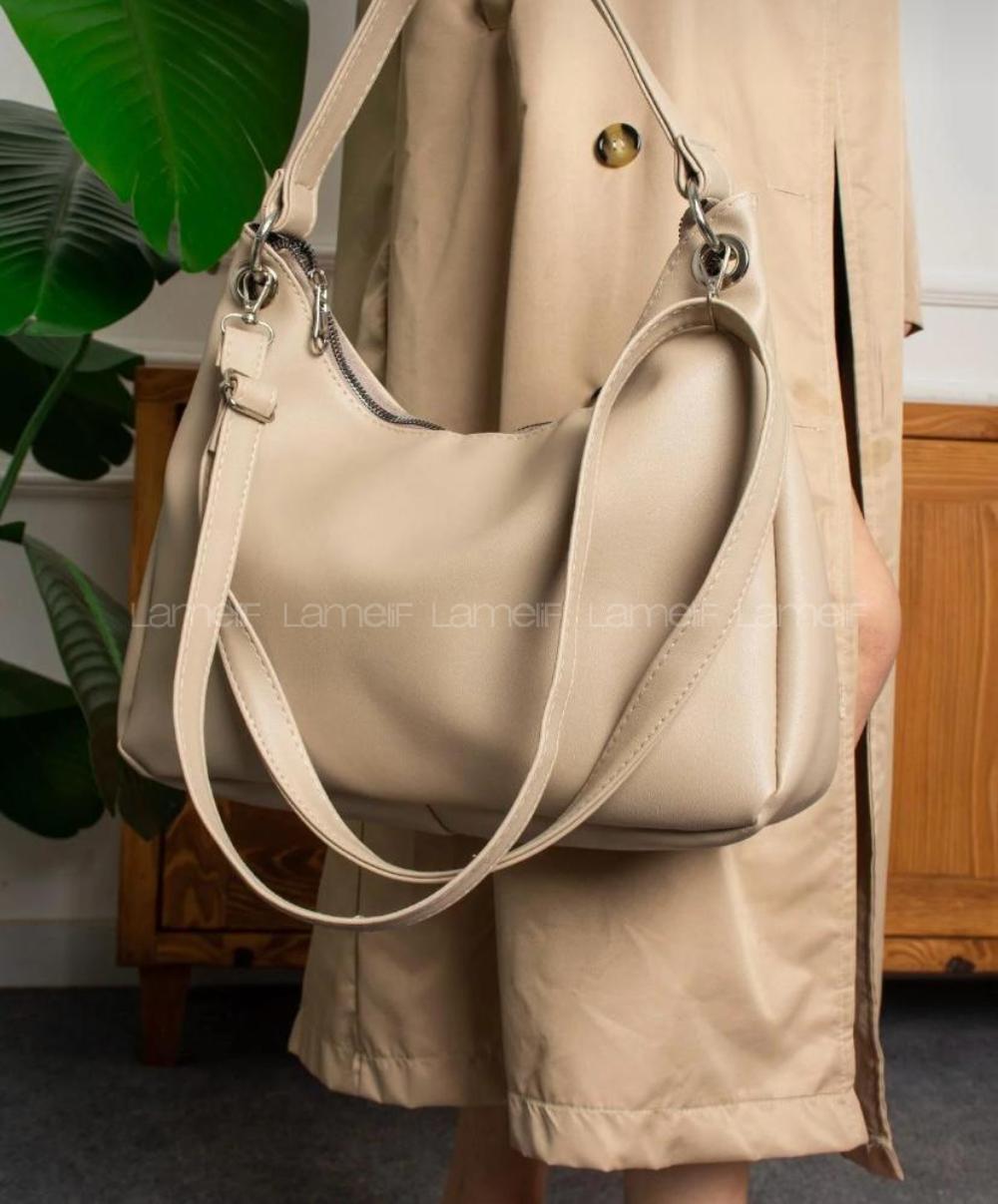 Lamelif Halka Detaylı Yumuşak Deri Ayarlanabilir Omuz Askılı Salaş Kadın Çanta