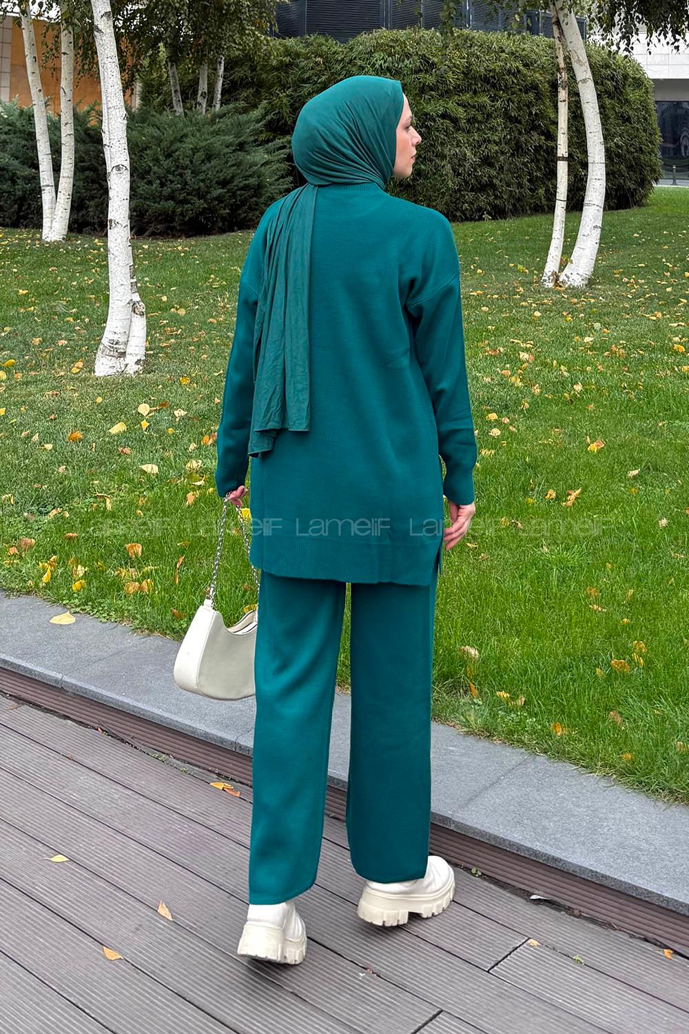 Lamelif Çiçek Detaylı Triko Takım Zümrüt