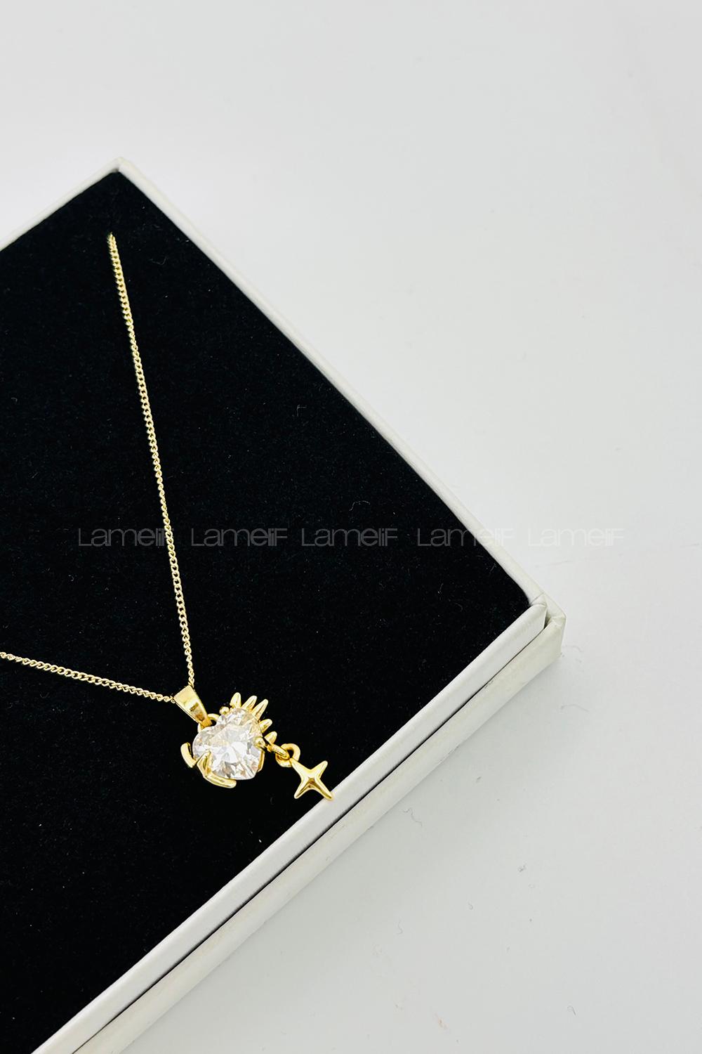 Lamelif Gold Kristal Taşlı Zirkon Sallantılı Kalp Kolye