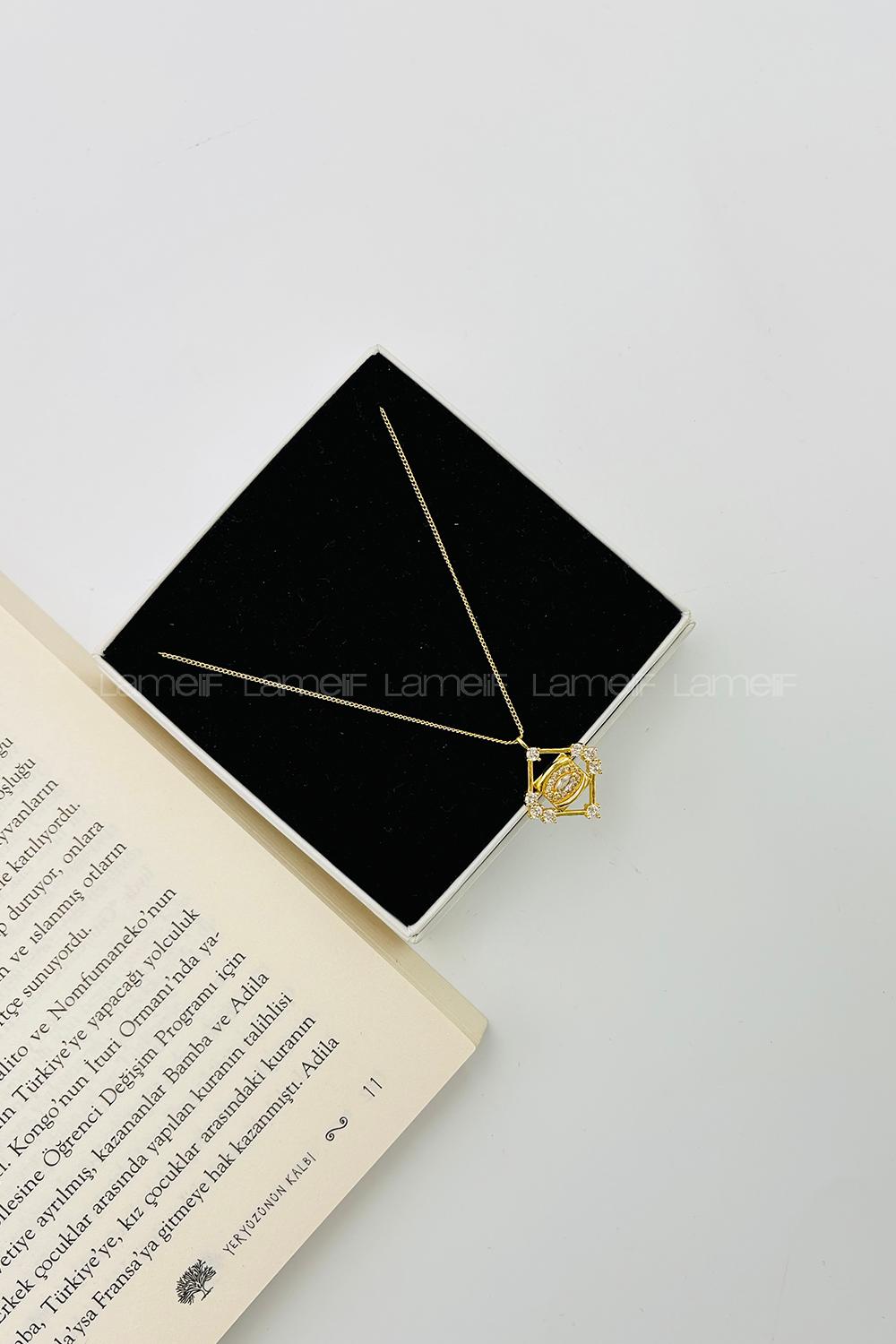 Gold Gold Straight Necklace