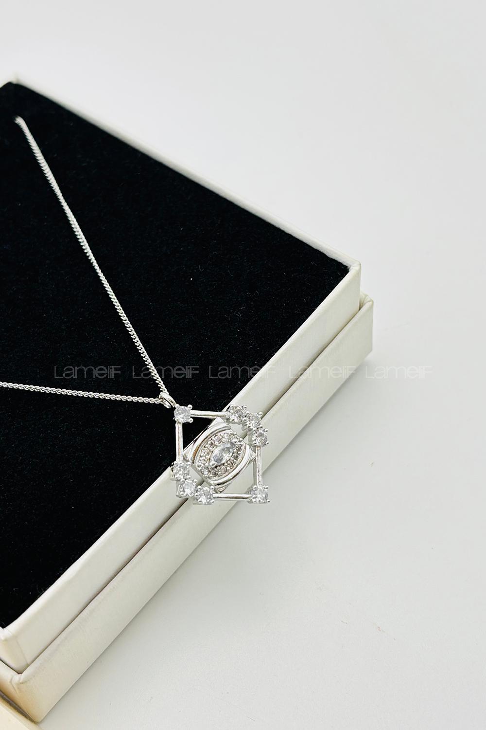 Lamelif Gümüş Kristal Taşlı Zirkon Tasarım Kolye