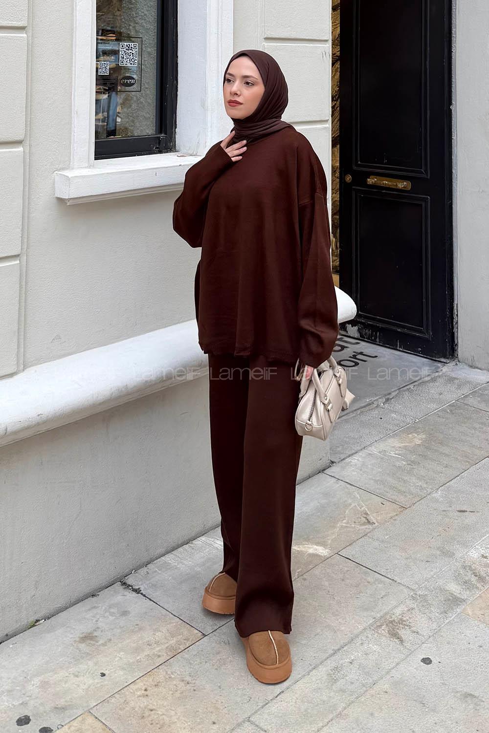 Bitter Brown Crew Neck Long Arm Without Accessories Knitwear Regular Trousers Comfortable Suit