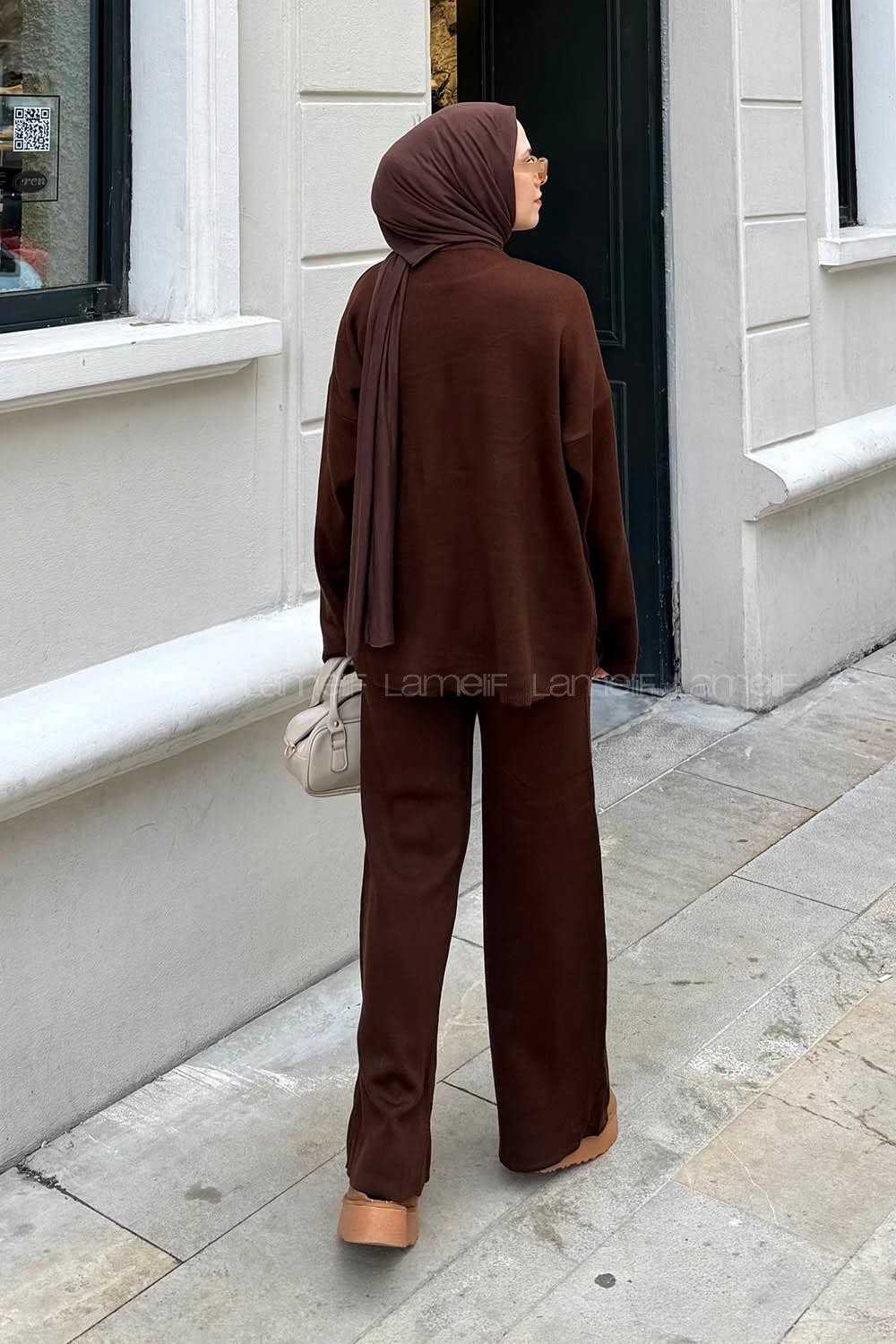 Bitter Brown Crew Neck Long Arm Without Accessories Knitwear Regular Trousers Comfortable Suit