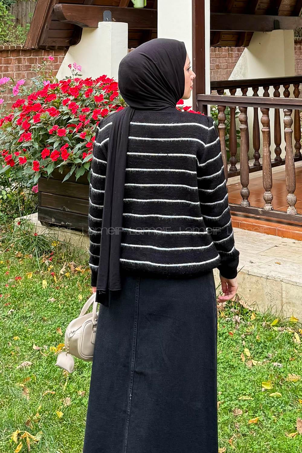 Lamelif Çizgi Detaylı Hırka Siyah