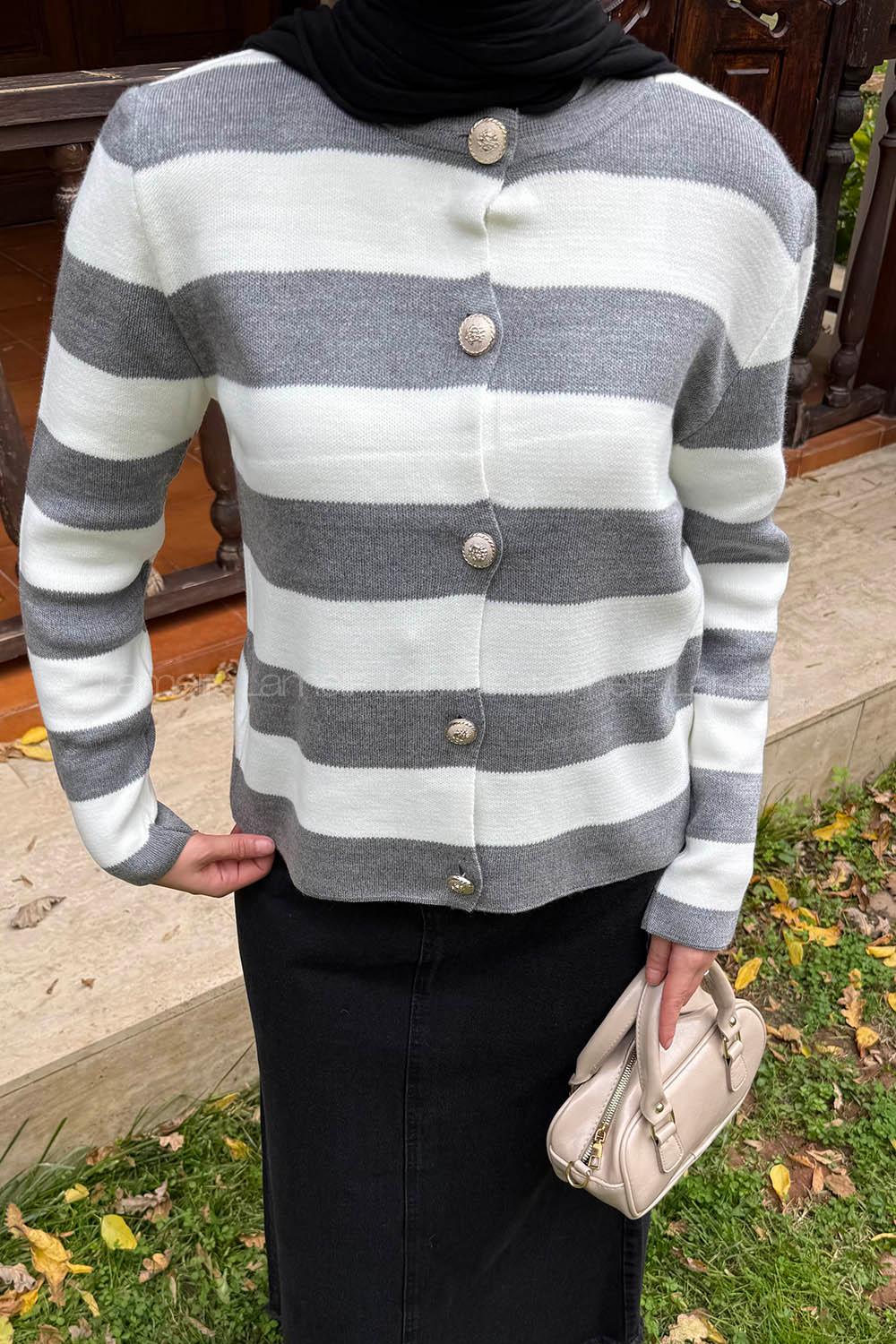 Lamelif Düğme Detaylı Çizgili Hırka Gri