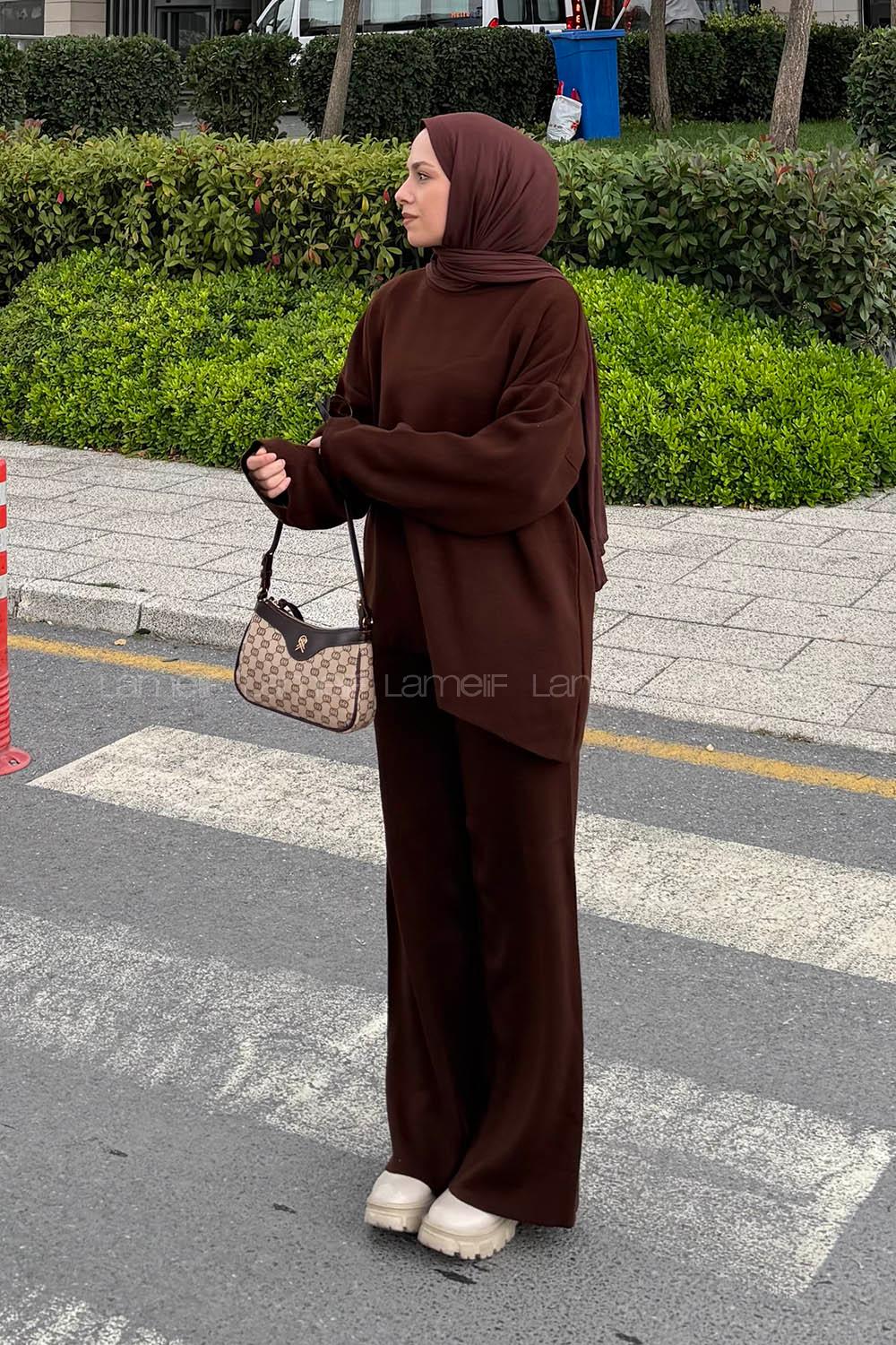 Bitter Brown Crew Neck Long Arm Knitwear Regular Trousers Comfortable Suit