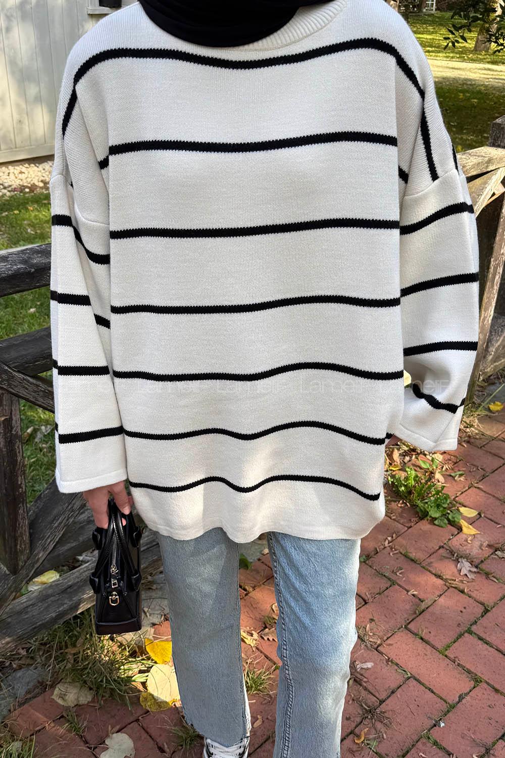 Lamelif Çizgili Uzun Kazak Bej