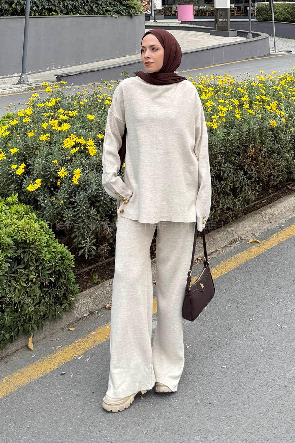 Lamelif Düğme Detaylı Triko Takım Bej