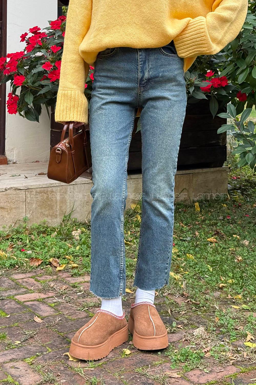 Lamelif Kesik Paça Fit Jean Mavi Yıkama