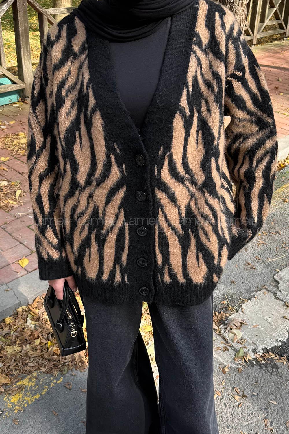 Black V Neck Long Arm Acrylic Cotton Fabric Cardigan