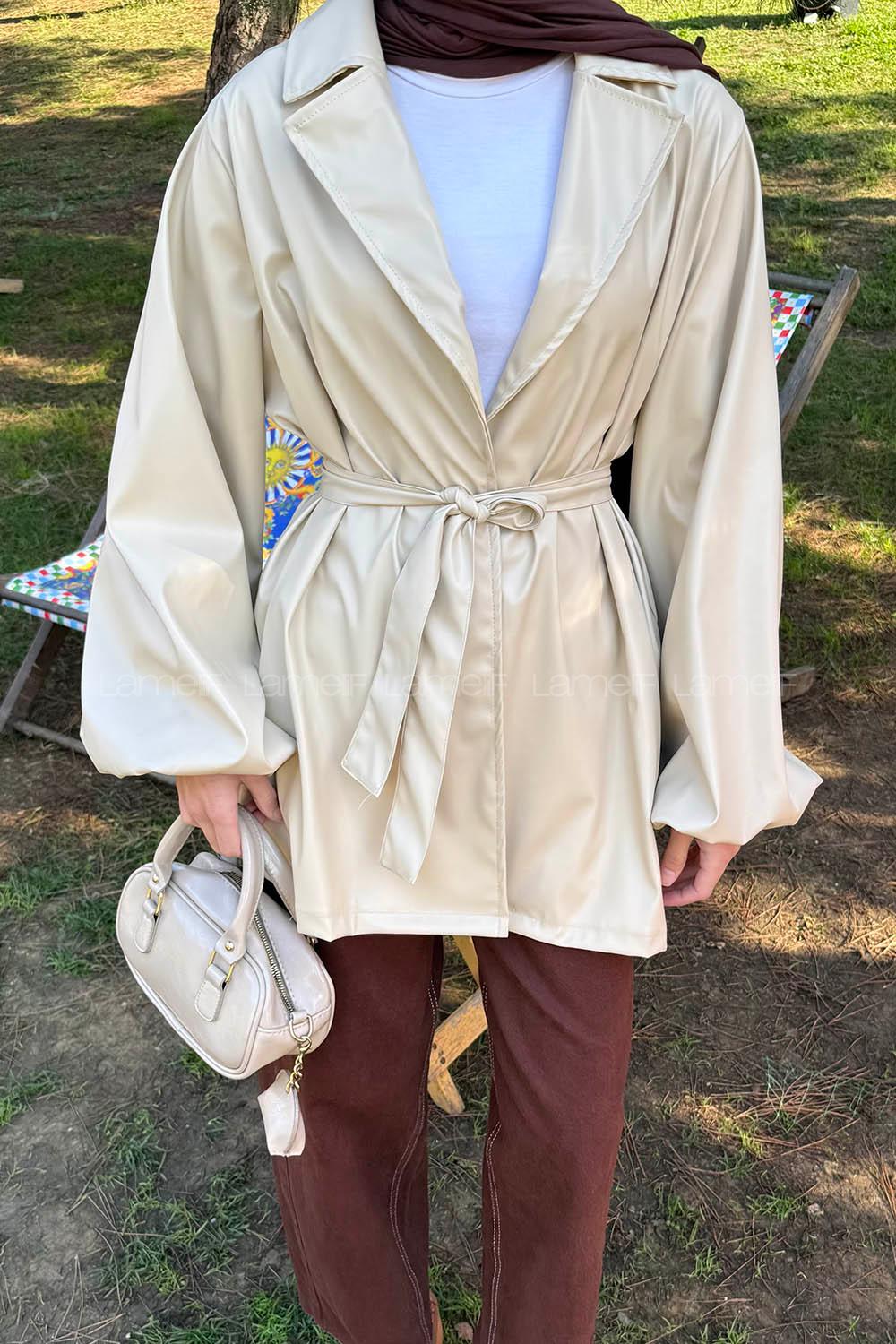 Lamelif Bağlama Detaylı Deri Mont Krem