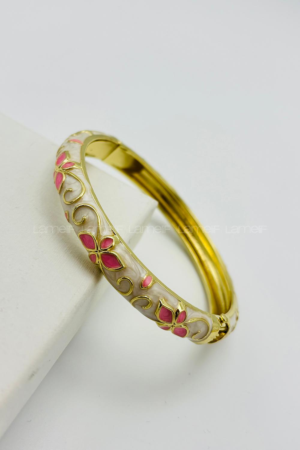 Lamelif Beyaz Renkli Çiçek Desen Mineli Bilezik