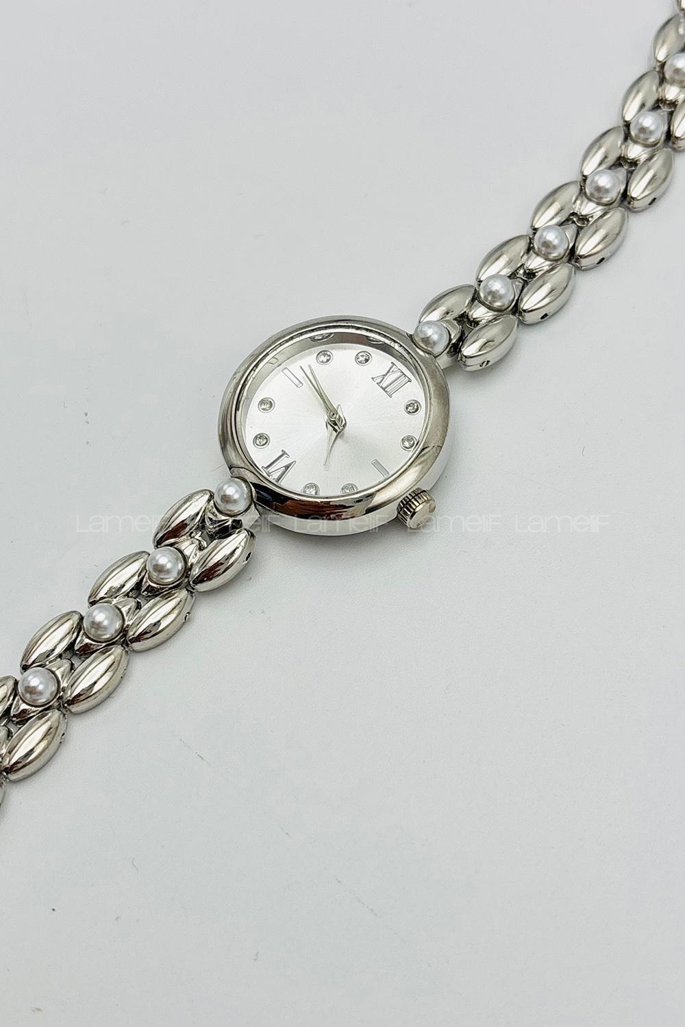 Lamelif Gümüş Vintage İnci Detaylı Metal Kordon Kol Saati