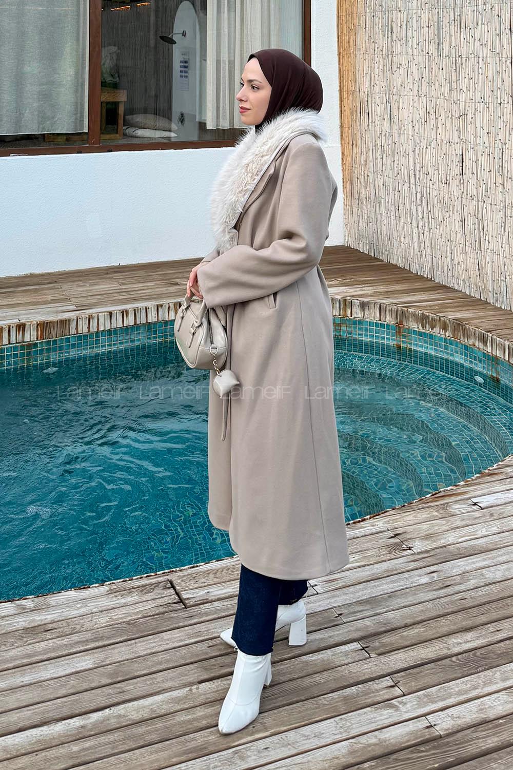 Lamelif Kürk Yakalı Kaban Bej