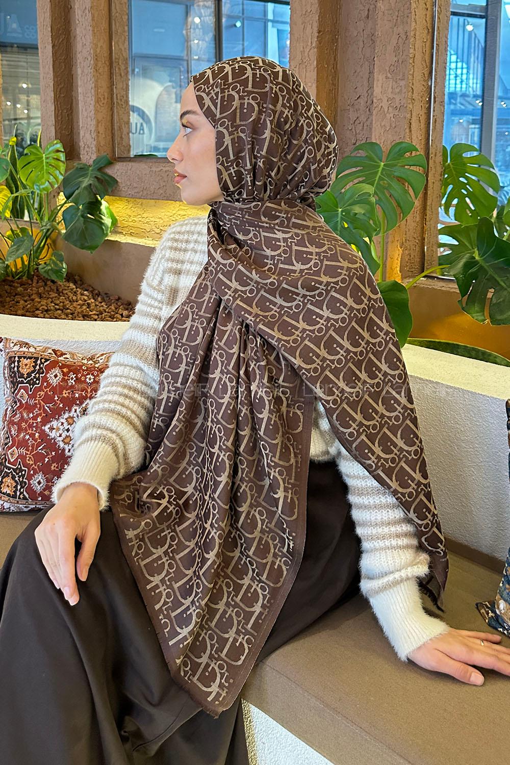 Lamelif Dior Desen Kaşmir Çift Taraflı Şal Kahverengi