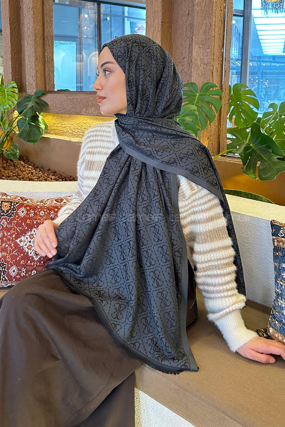 Lamelif Guess Desen Kaşmir Çift Taraflı Şal Antrasit
