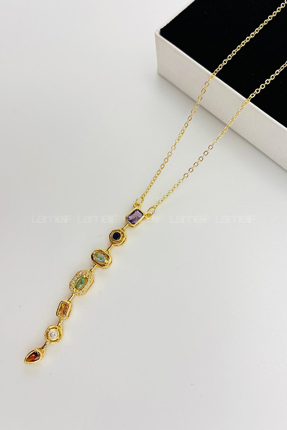 Lamelif Gold Çokrenkli Minimalist Kristal Taşlı Y Kolye
