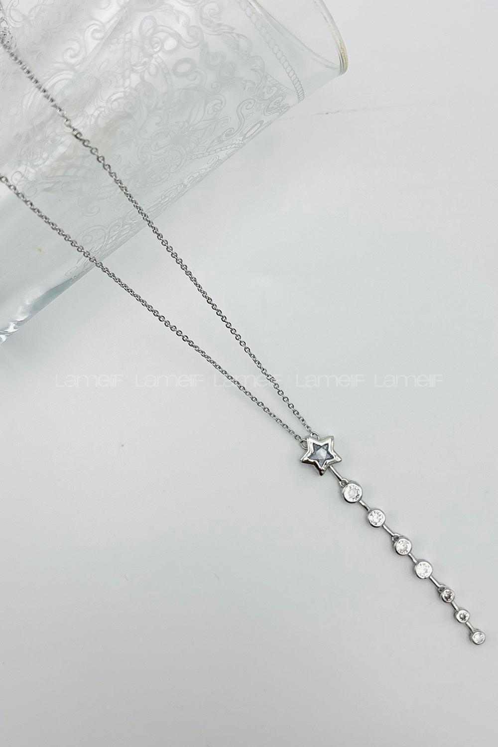Lamelif Gümüş Yıldız Kristal Taşlı Y Kolye