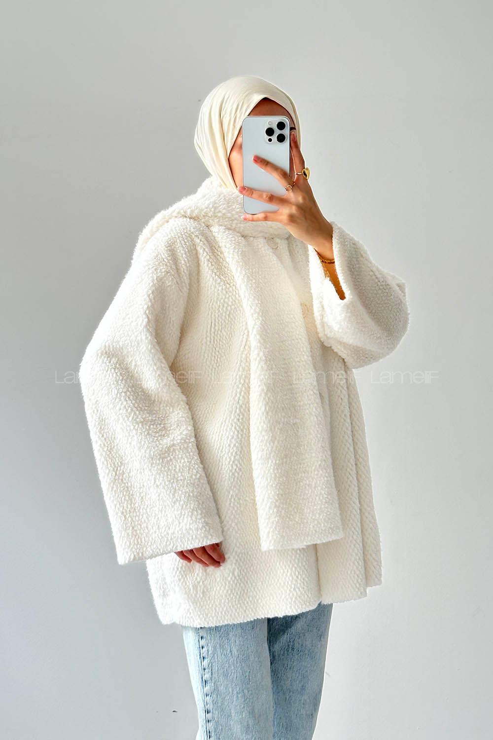 Lamelif Atkılı Peluş Mont Beyaz