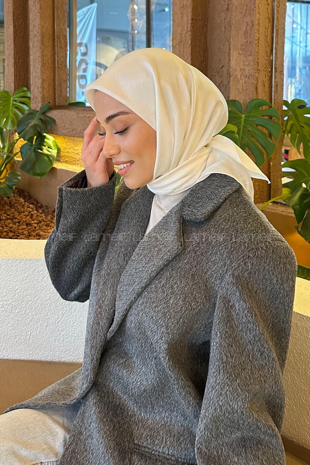 Lamelif Star Eşarp Kırık Beyaz