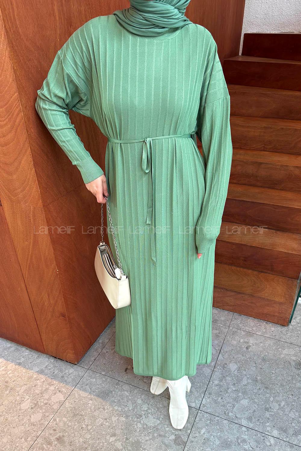 Lamelif Dikiş Detaylı Tesettür Elbise Yeşil