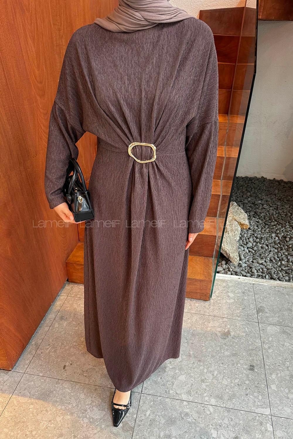 Lamelif Toka Detaylı Tesettür Elbise Kahverengi
