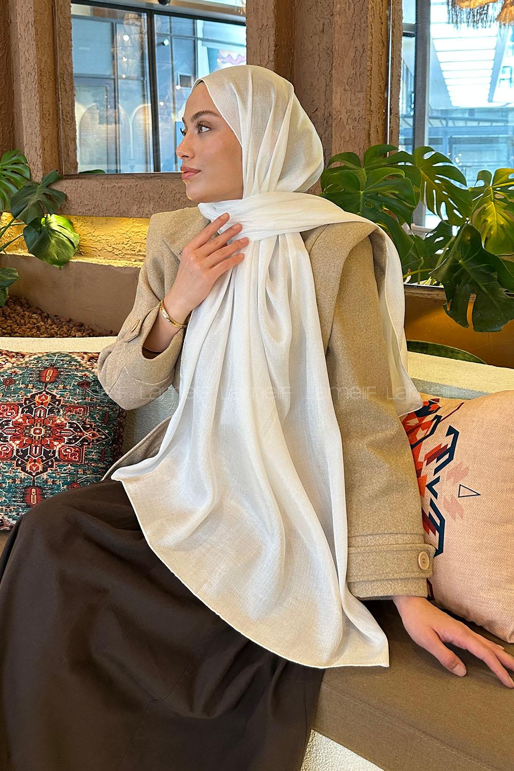 Lamelif Star Şal Kırık Beyaz