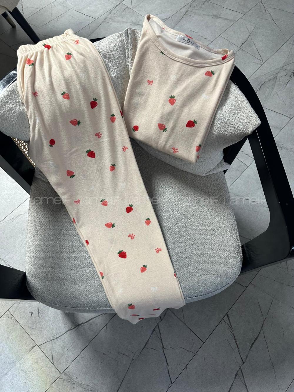 Lamelif Çilek Baskı Detaylı Pijama Takımı