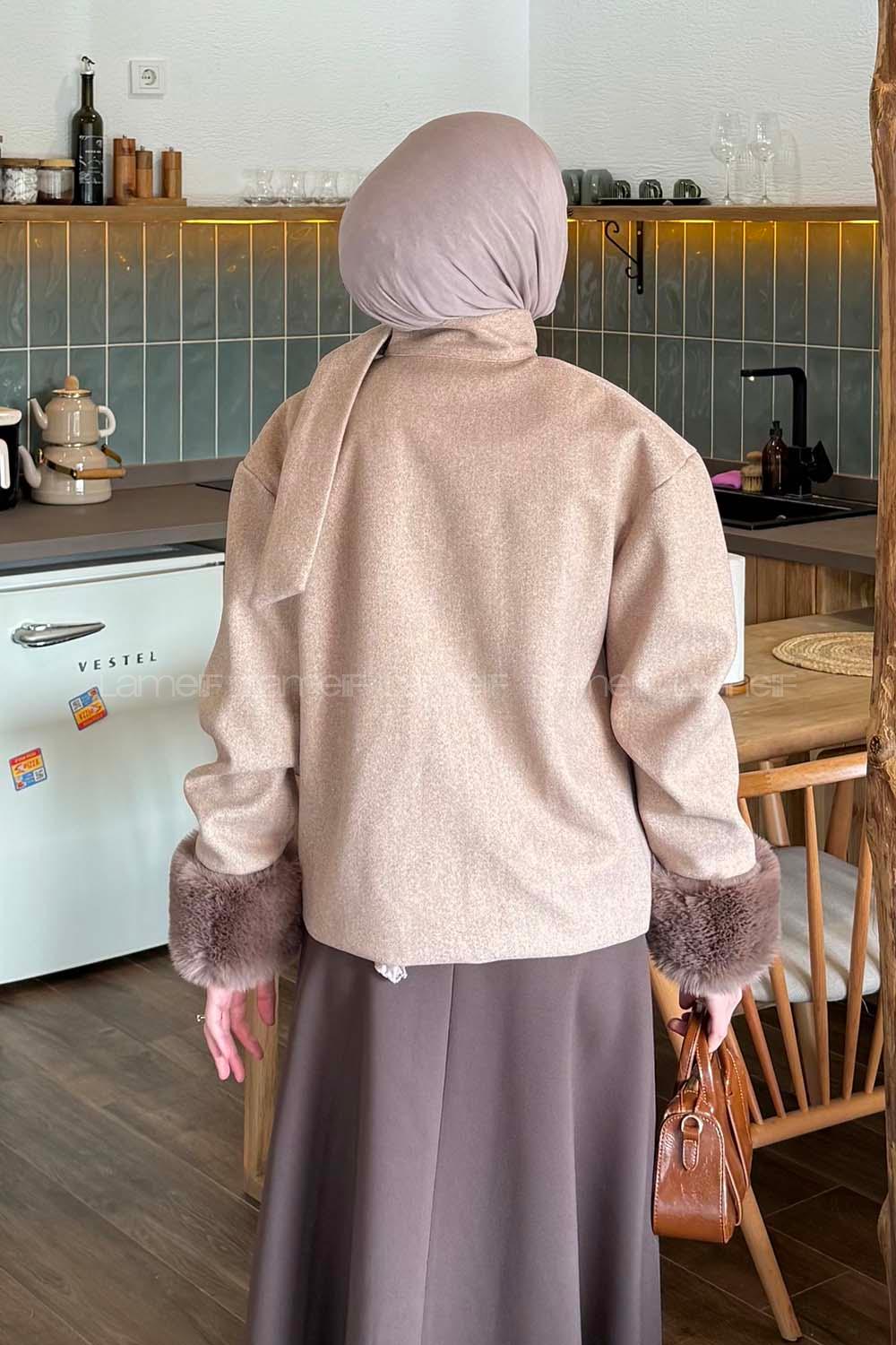 Lamelif Kol Kürk Detaylı Kaban Sütlü Kahve