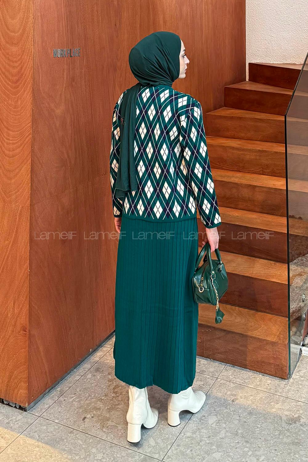 Lamelif Baklava Desen Etekli Triko Takım Zümrüt