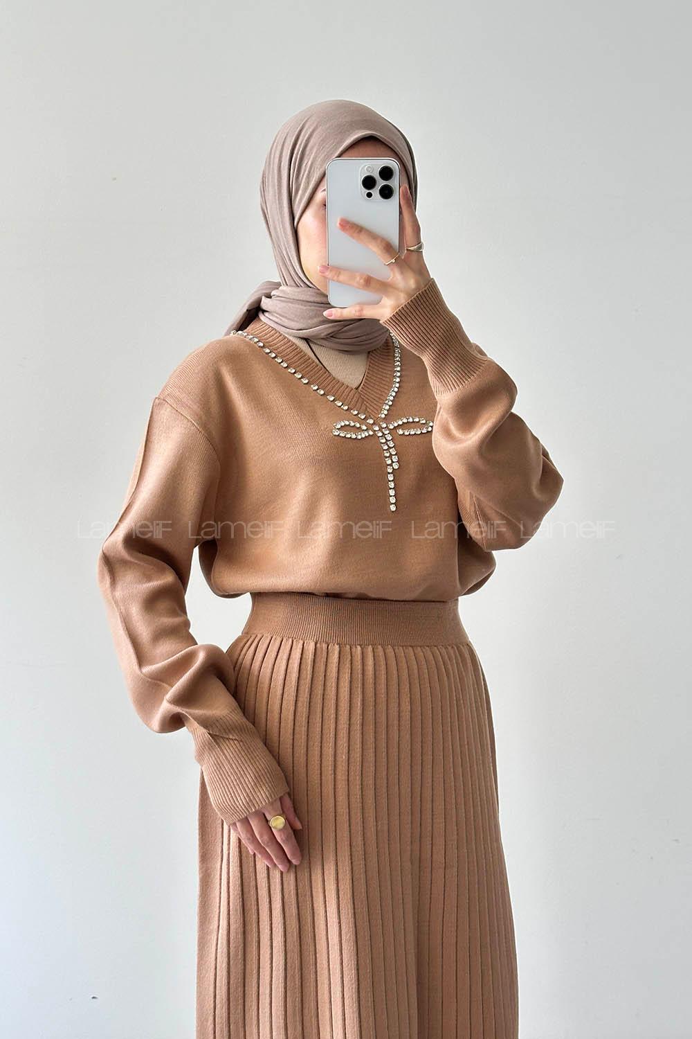 Lamelif Taş Detaylı Etekli İkili Takım Sütlü Kahve