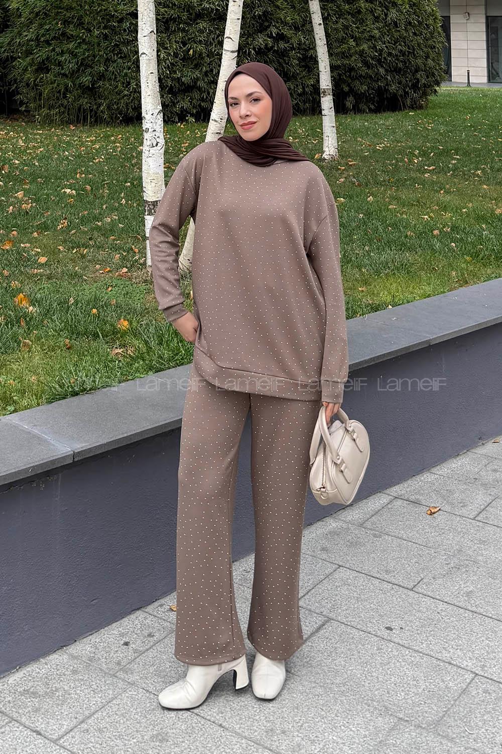 Lamelif Bisiklet Yaka Taş Detaylı Takım Soft Kahve