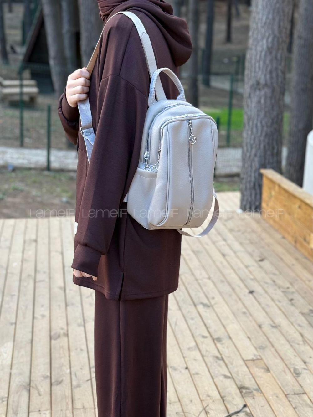 Lamelif Gümüş Fermuarlı Suni Deri Sırt Çantası