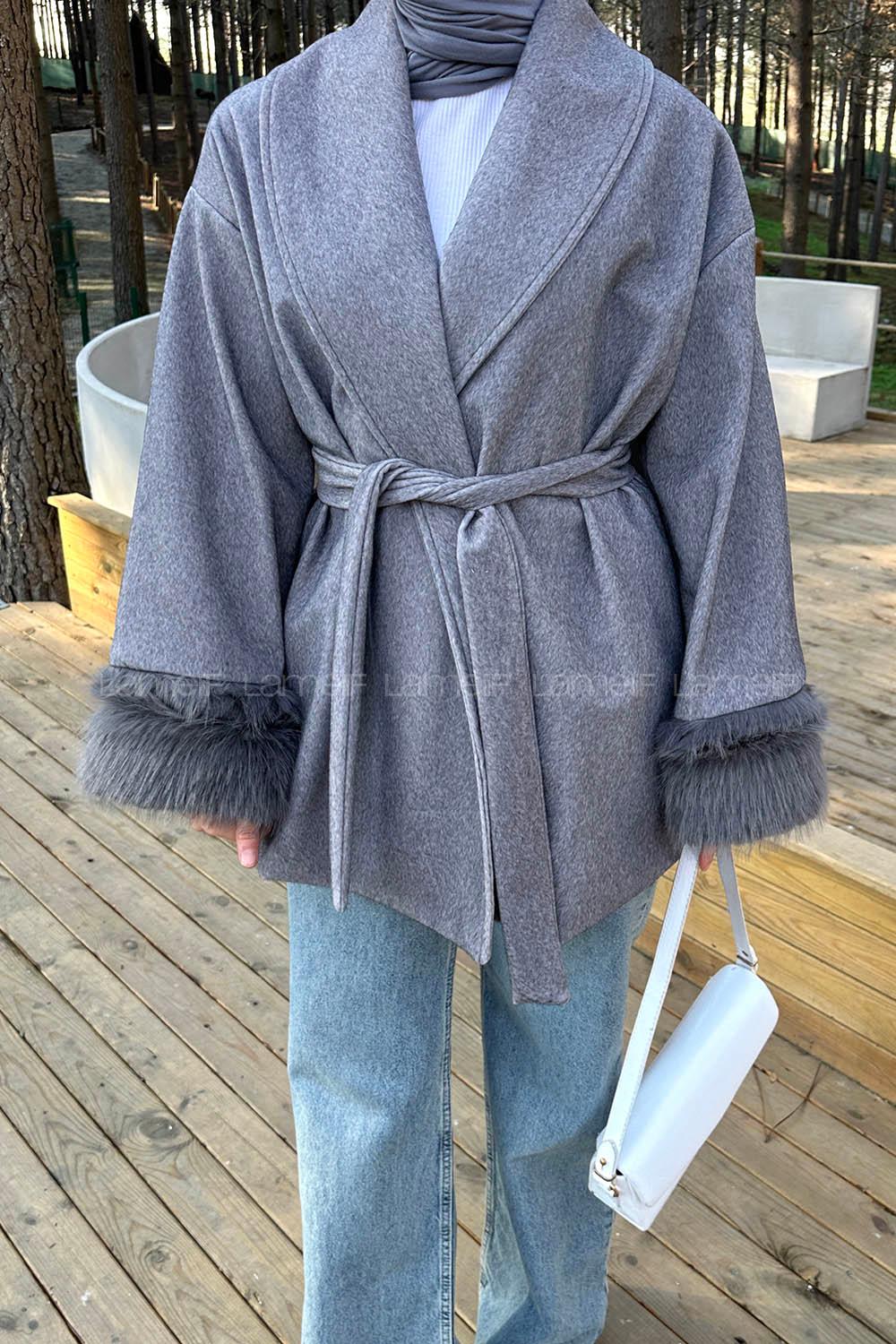 Lamelif Kol Kürk Detaylı Kaban Gri