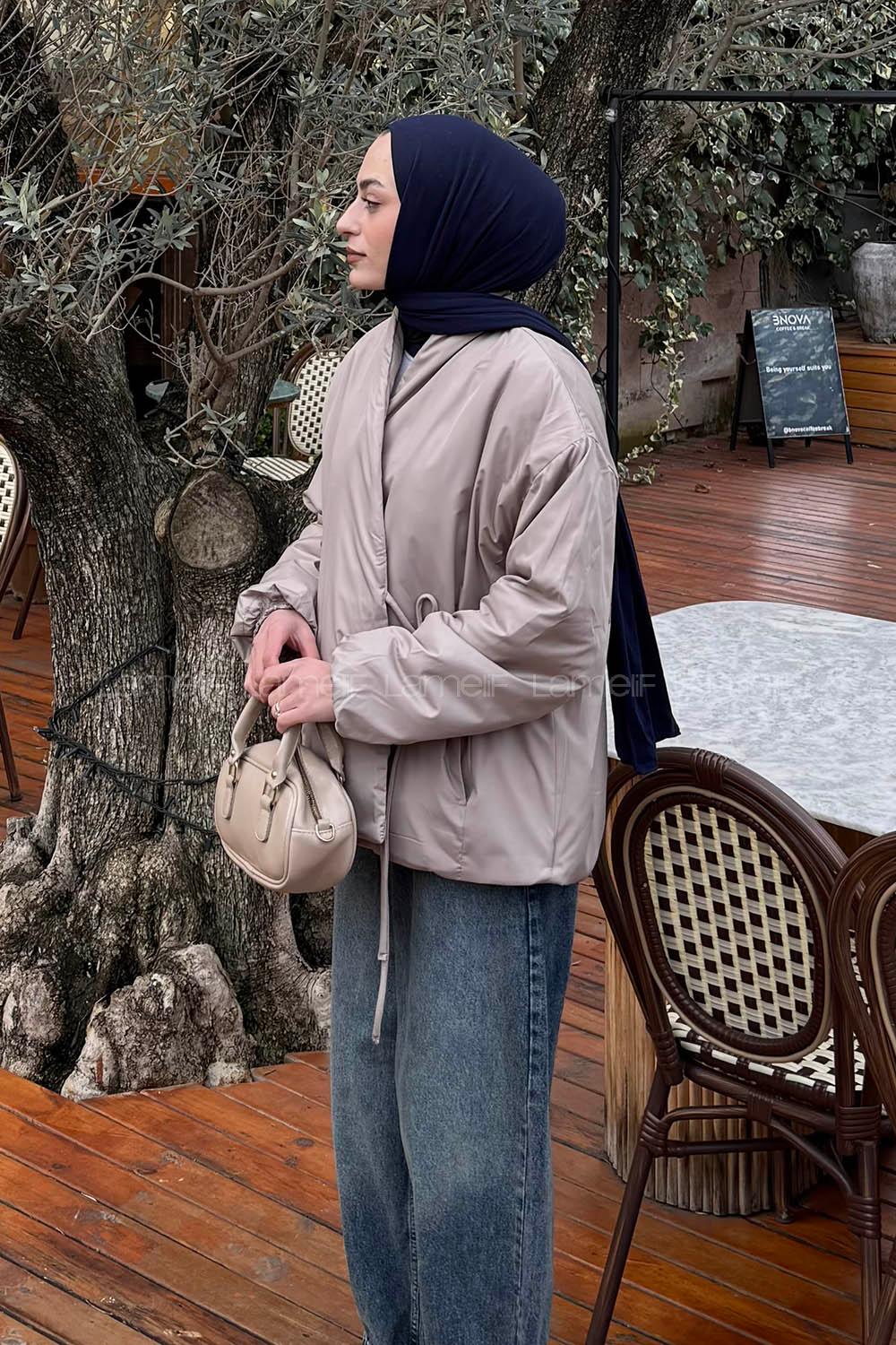 Stone Neckband Long Arm Coat