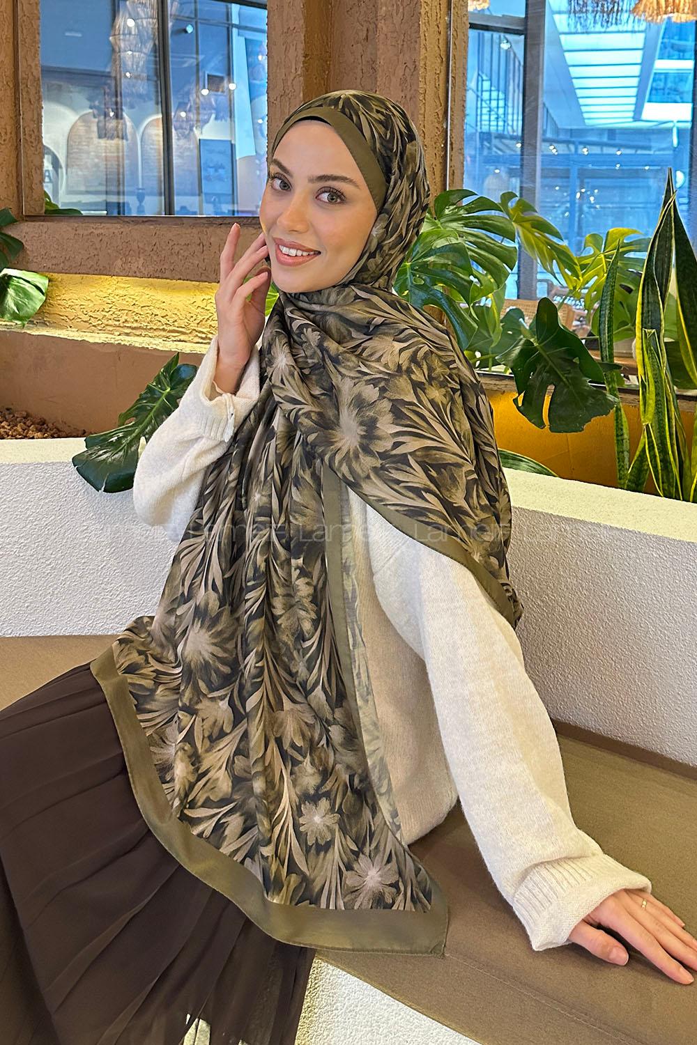 Lamelif Daisy Flowers Desen Pamuk Şal Asker Yeşili