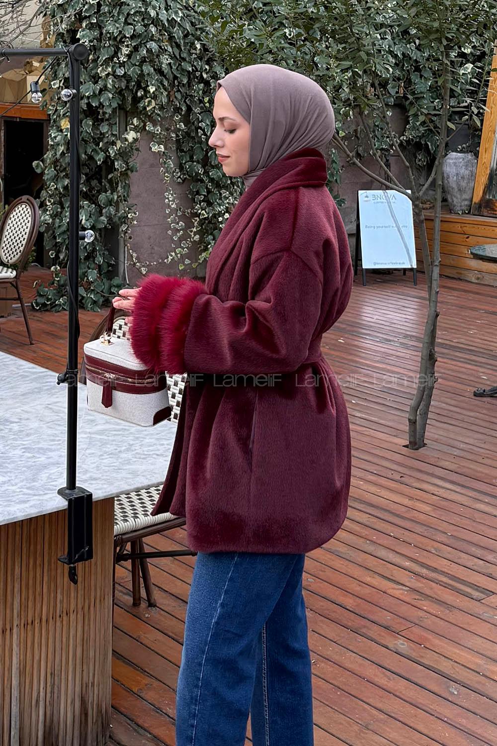 Lamelif Kol Kürk Detaylı Kaban Bordo