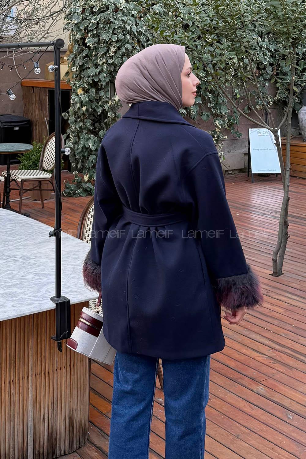 Lamelif Kol Kürk Detaylı Kaşe Kaban Lacivert