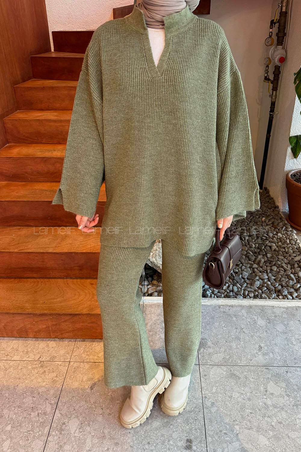 Green Neckband Long Arm Knitwear Regular Trousers Comfortable Suit