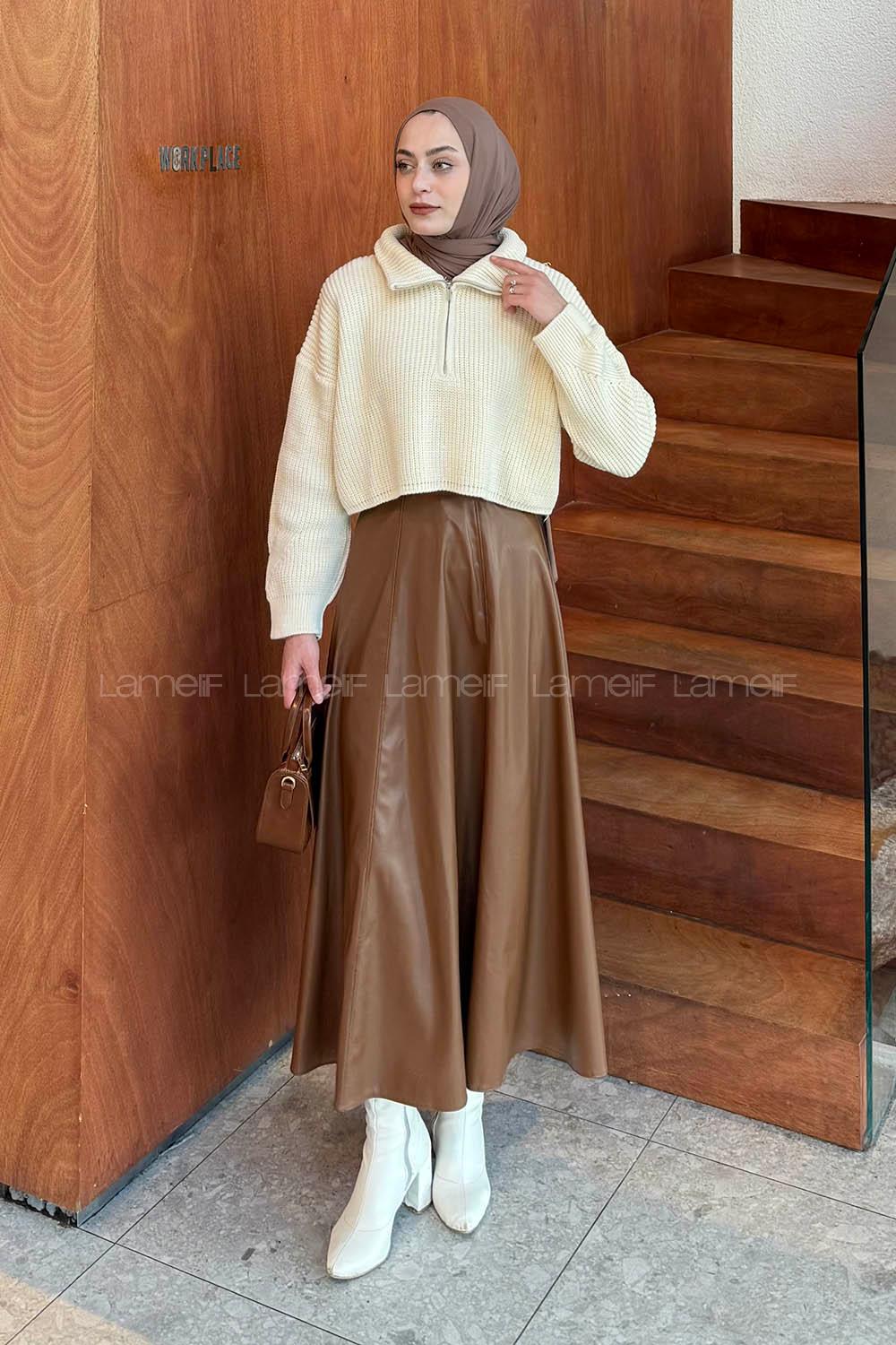 Lamelif Yaka Fermuarlı Crop Triko Kazak Ekru