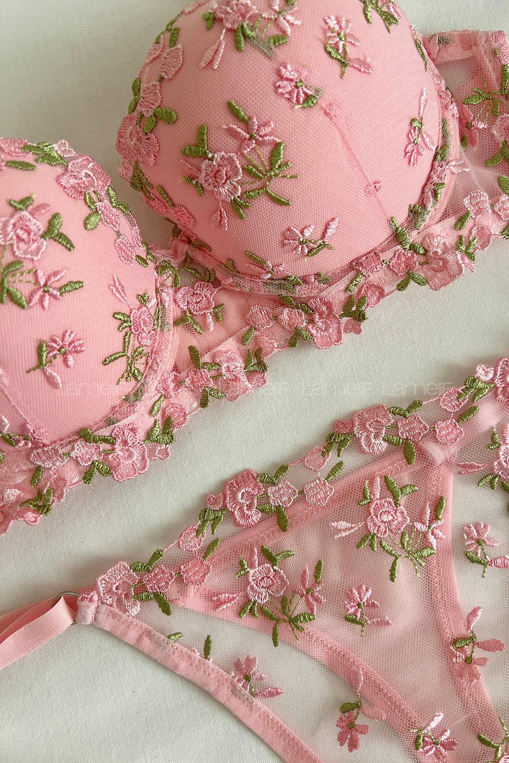 Lamelif Büstiyer Dantelli Nakışlı Destekli Takım