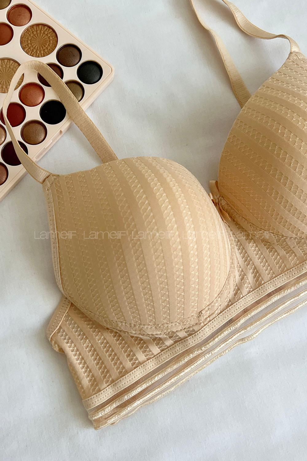 Lamelif Detaylı Push Up Sütyen