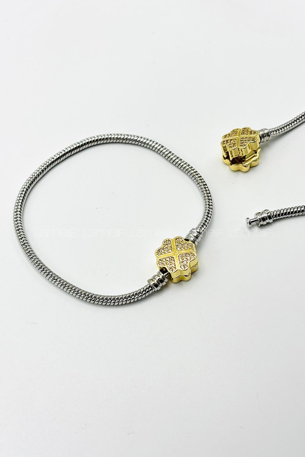 Silver-1 Belted Gold Straight Wristband