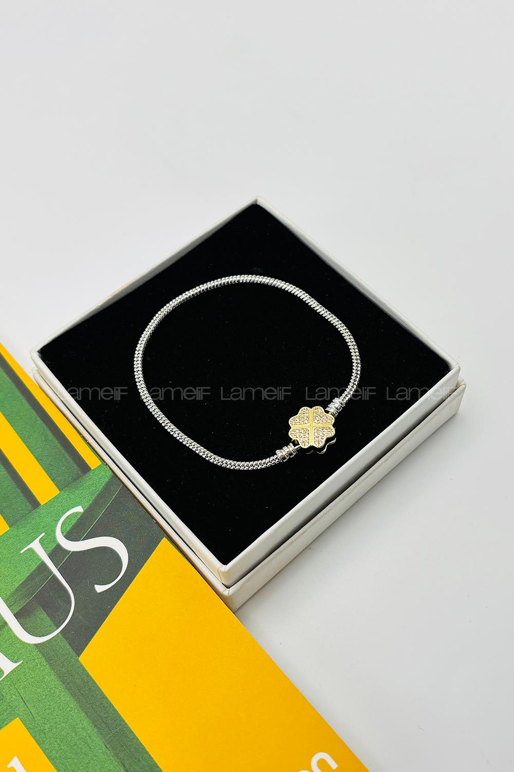 Silver-1 Belted Gold Straight Wristband