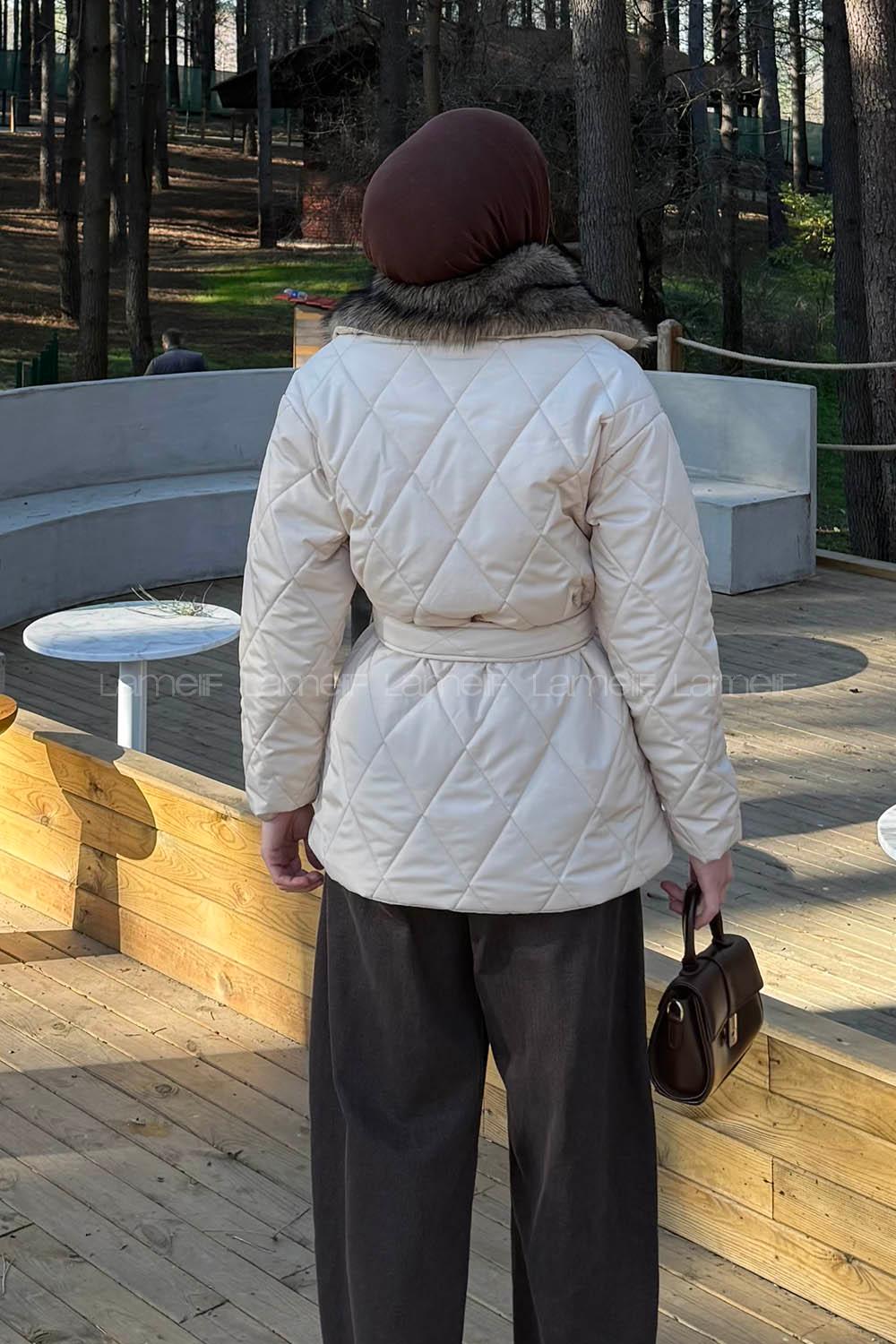 Lamelif Kürk Yaka Bağlama Detaylı Mont Taş Rengi