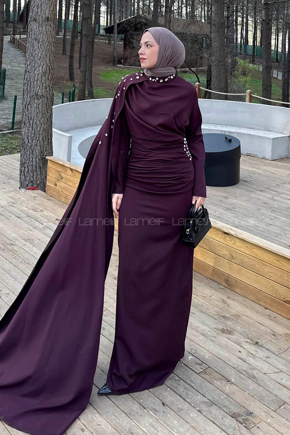 Lamelif Pelerin Detaylı Taşlı Elbise Mürdüm