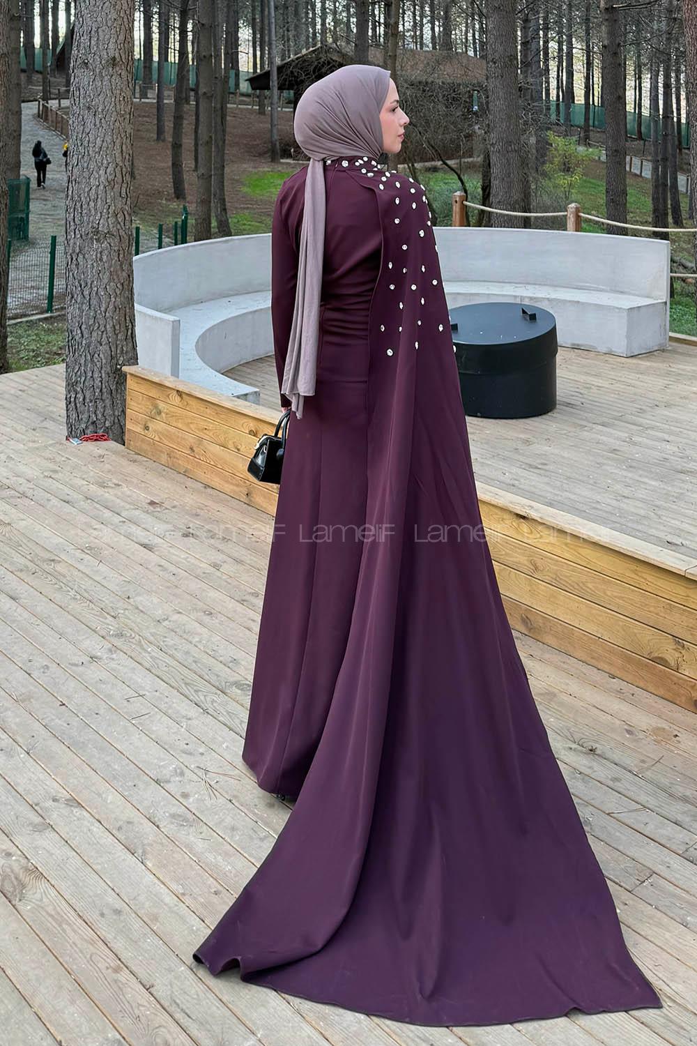 Lamelif Pelerin Detaylı Taşlı Elbise Mürdüm