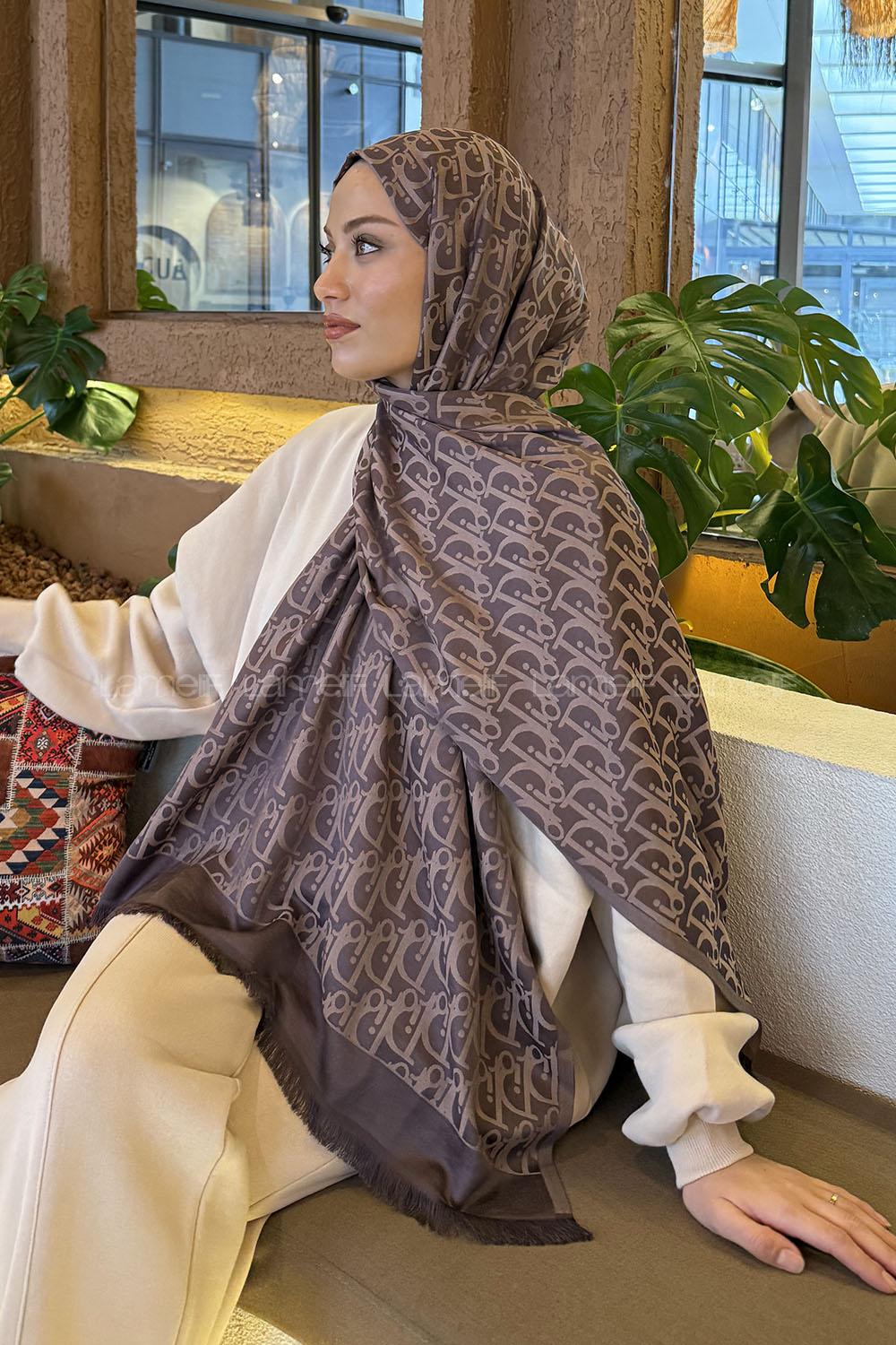 Lamelif Dior Desen Kaşmir Çift Taraflı Şal Tozlu Kahve