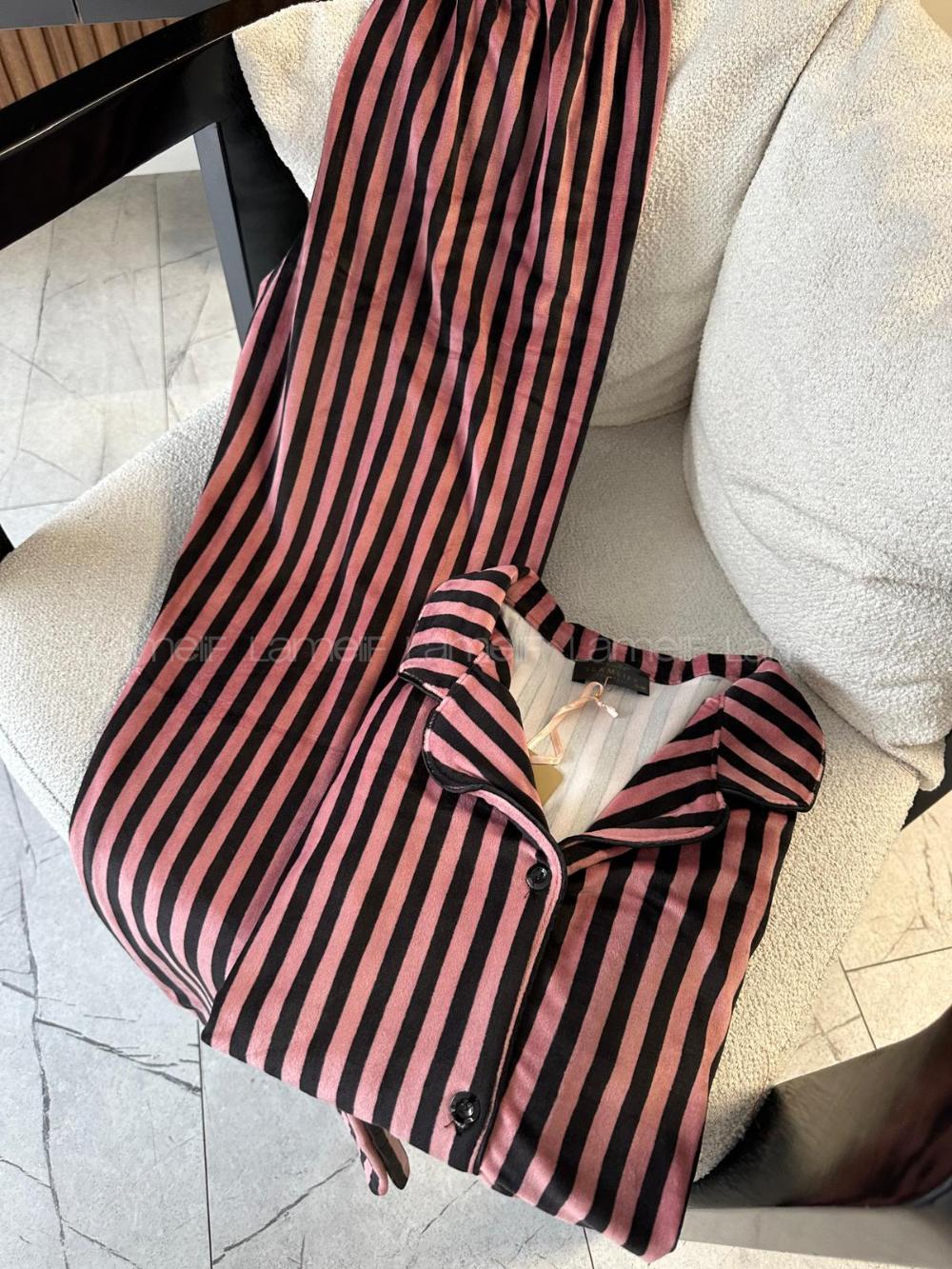 Lamelif Çizgi Desenli Lüx Kadife Kumaş Pijama Takım Seti